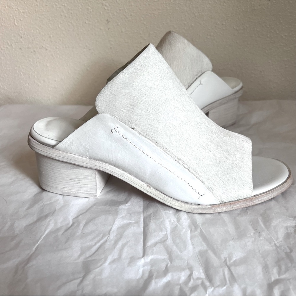 Wal & Pai -- NWOT White 'Netra' Calf Skin Heeled Clogs